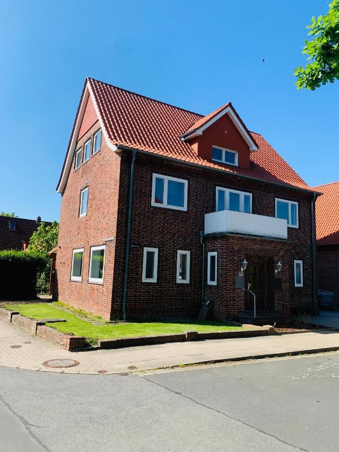 Feddersen Living Kernsanierte Ferienwohnungen - Gemuetlich - Netflix - Voll Ausgestattet - Zentral Brunsbuttel Exterior foto