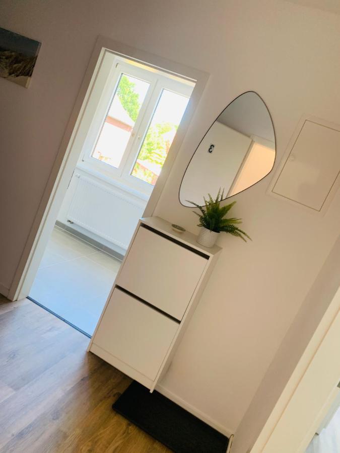 Feddersen Living Kernsanierte Ferienwohnungen - Gemuetlich - Netflix - Voll Ausgestattet - Zentral Brunsbuttel Exterior foto
