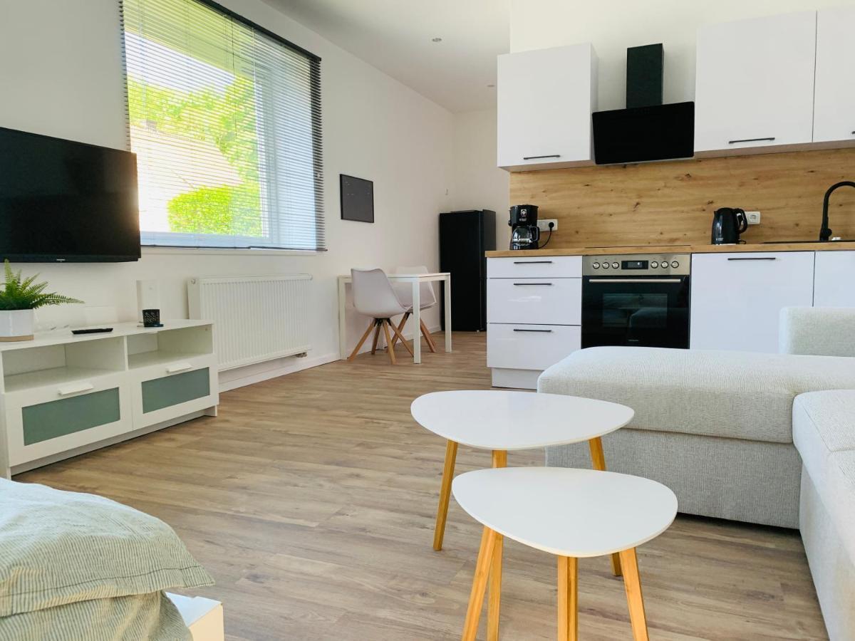 Feddersen Living Kernsanierte Ferienwohnungen - Gemuetlich - Netflix - Voll Ausgestattet - Zentral Brunsbuttel Exterior foto