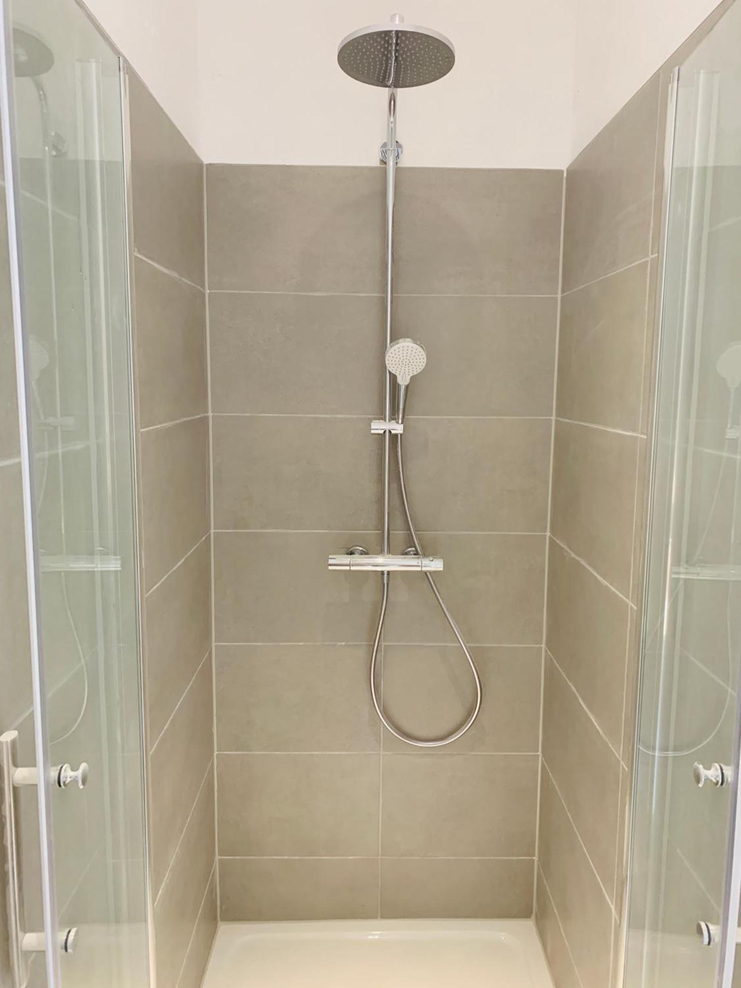 Feddersen Living Kernsanierte Ferienwohnungen - Gemuetlich - Netflix - Voll Ausgestattet - Zentral Brunsbuttel Quarto foto